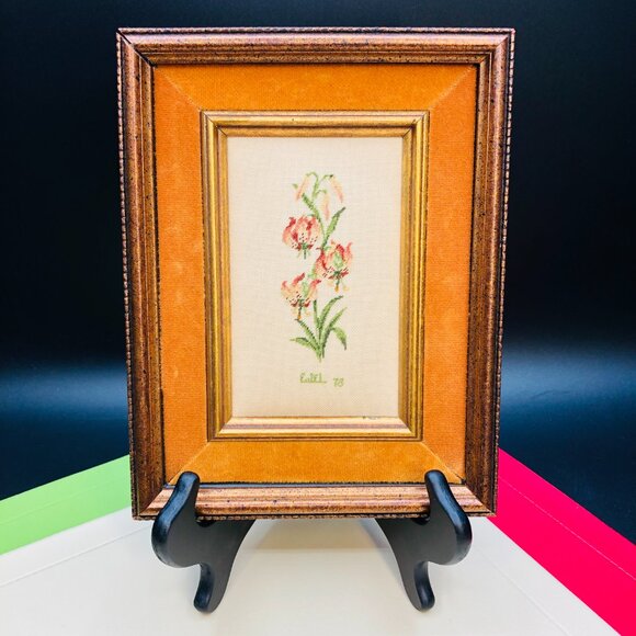 Vintage 70s Hand-stitched Needlepoint Flower Botanical Wall Hanging: Wood Frame - Picture 2 of 10